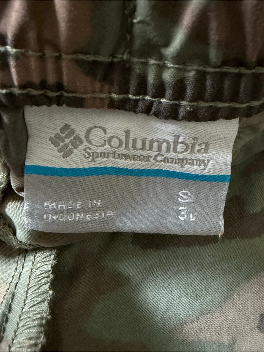 Columbia Sandy River II Camo Shorts Women’s Small 3” Inseam